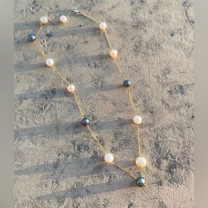 Vintage JCM 10kt Gold real Black and White Pearl necklace 17” jacmel mauritius